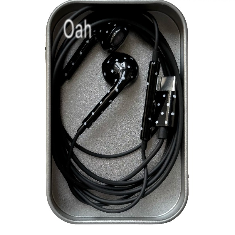 Oah Polka Dot Wired Earphones  - Earphones review and price